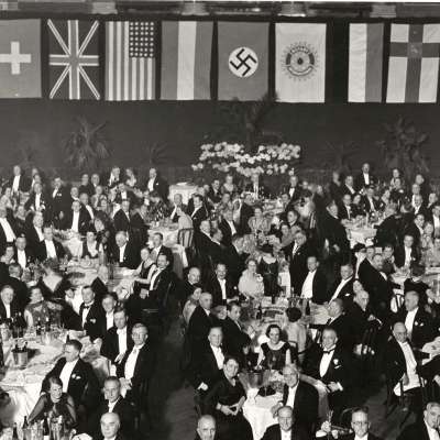 Foto Schwarz-Weiß der Distriktkonferenz in Wiesbaden, Mai 1935