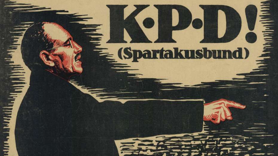 Propagandaplakat der Kommunistischen Partei Deutschlands von 1919/20. Mann deutet der zu ihm heraufschauenden Masse den Weg: "Hinein in die KPD!"