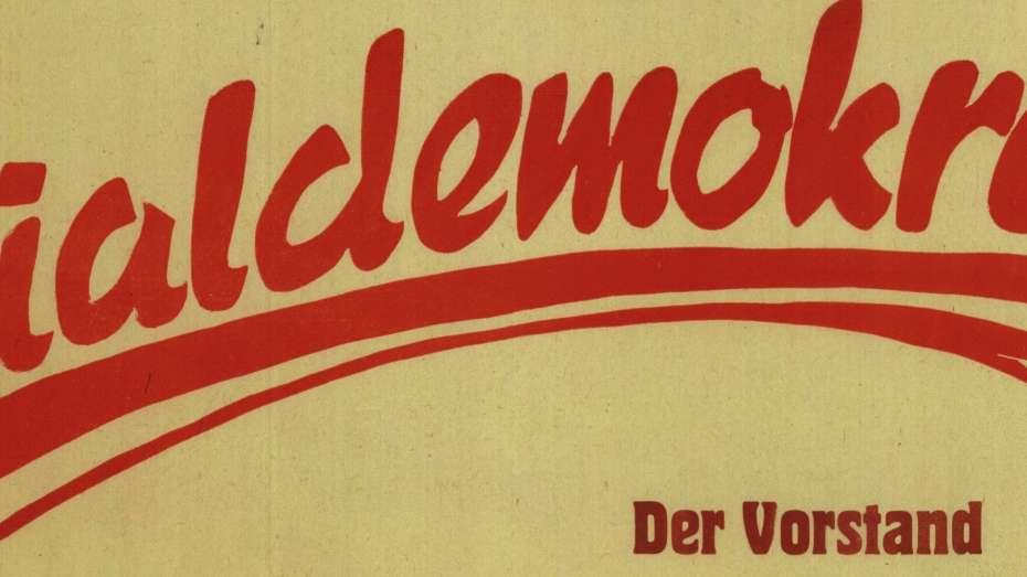 Ausschnitt aus einem SPD-Plakat, auf dem der Begriff "Sozialdemokratie" steht, 1946