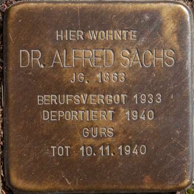 Stolperstein für Dr. Alfred Sachs