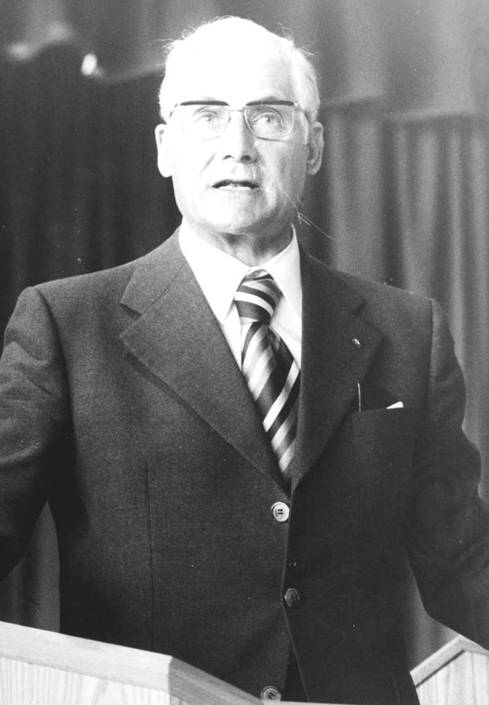 Wilhelm Hahn, 1976