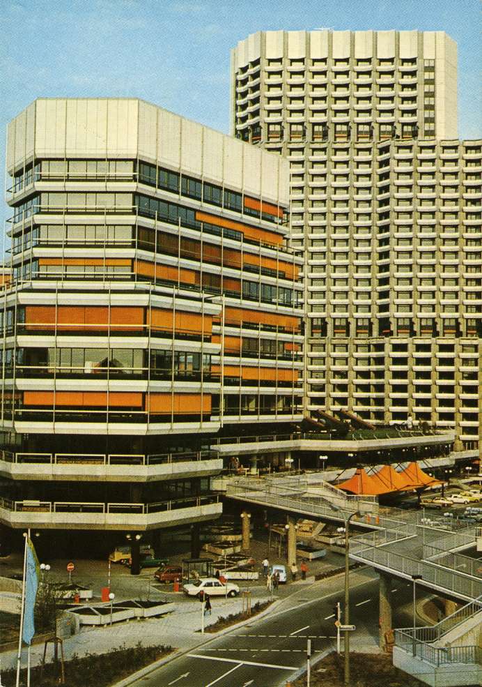 Collini-Center, 1975.